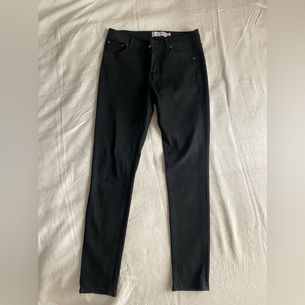 Skinny black jeans